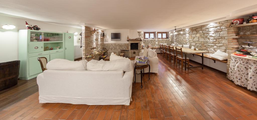 Assisi Charme Bed and Breakfast Exteriör bild
