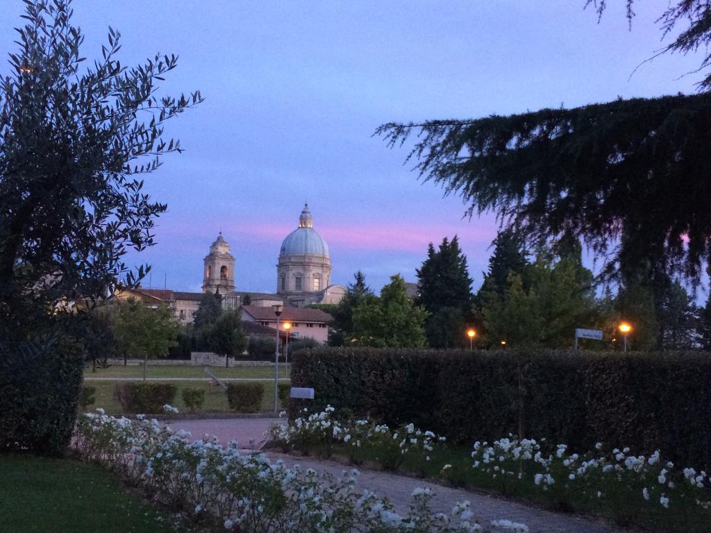 Assisi Charme Bed and Breakfast Exteriör bild